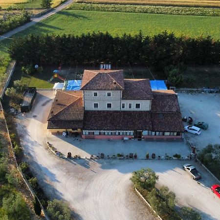 Agriturismo La Vecchia Cascina Di Paolo & Belinda Villa Pietrelcina Exterior foto