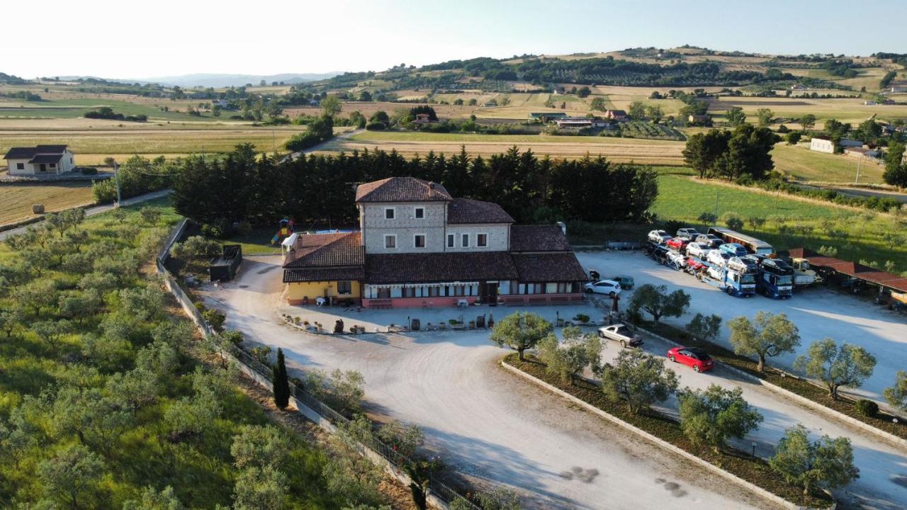 Agriturismo La Vecchia Cascina Di Paolo & Belinda Villa Pietrelcina Exterior foto