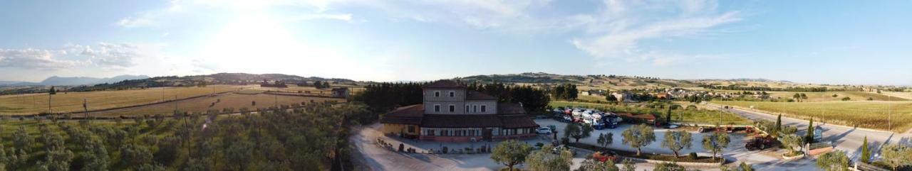 Agriturismo La Vecchia Cascina Di Paolo & Belinda Villa Pietrelcina Exterior foto