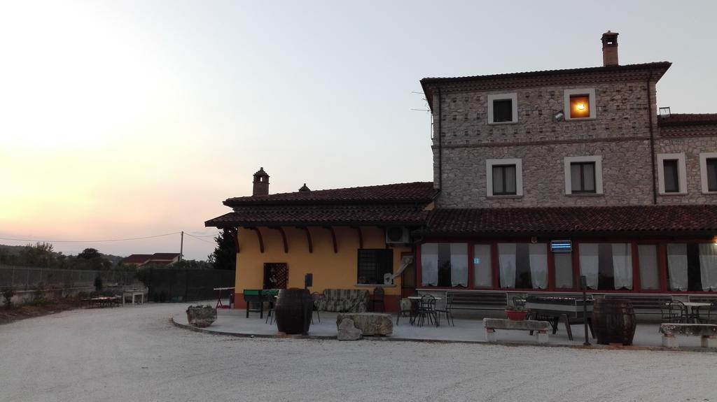Agriturismo La Vecchia Cascina Di Paolo & Belinda Villa Pietrelcina Exterior foto